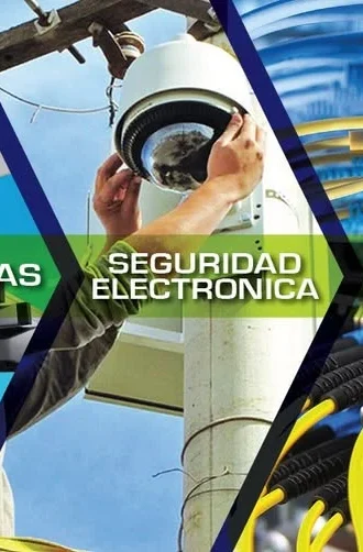 Técnico instalando una cámara de seguridad